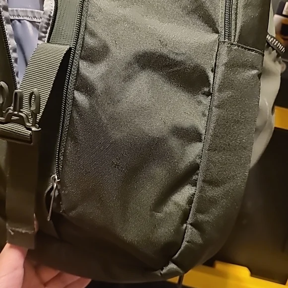 Under Armour Green Sling Bag - Picture 9 of 12